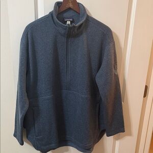 Patagonia Men's Zip Up Sweater in Navy